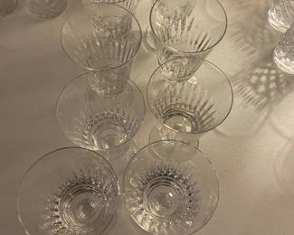 #169	ET	Fostoria clear water stem glasses set of `6	 $72.00 			
#170	ET	Fostoria  clear Water stem glasses set of 8	 $96.00 			

