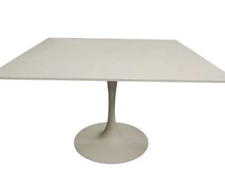 EERO SAARINEN STYLE WHITE TULIP TABLE
