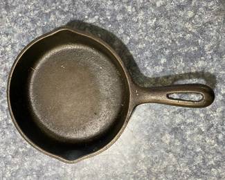 Wagner Ware Cast Iron Skillet
