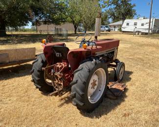 International 284 Tractor