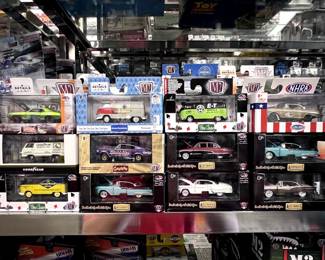 M2 model : Auto-Thentic and Gassers set