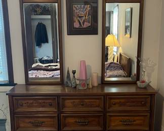 Two Mirror Dresser