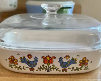 Vtg. 1975 Corning ware Country Festival - 2 QT