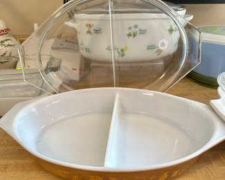 Pyrex Early American Heritage Divided Casserole Dish w/lid - 1.5 QT