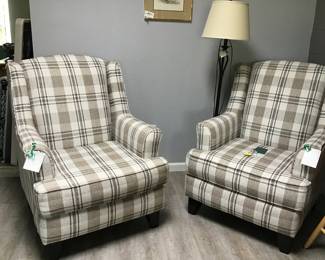 Upholstered arm chairs. Excellent condition 