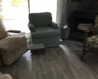 Chair & ottman