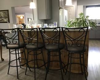 4 bar stools  excellent condition