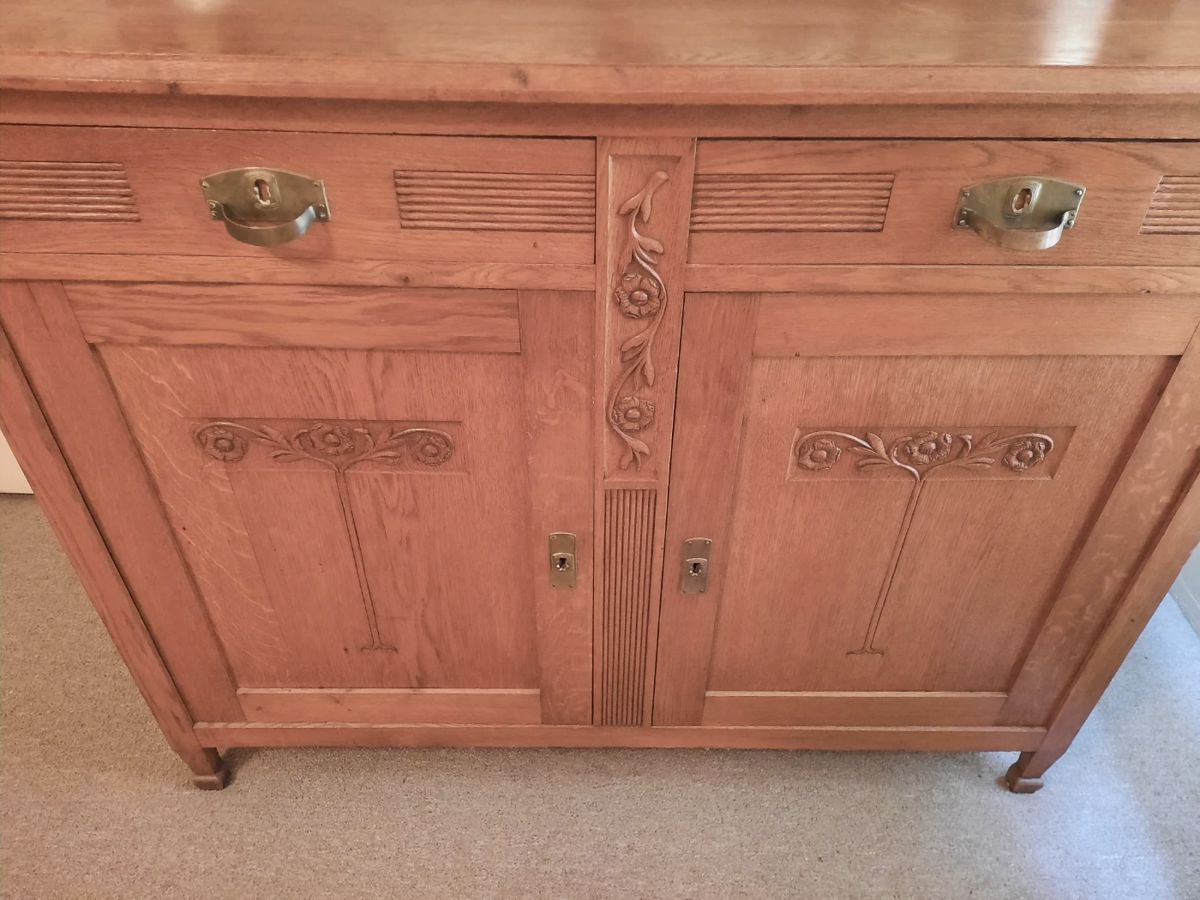 ESTATE SALE OF GENEVA THOMPSON in Mineral Wells, TX starts on 9/23/2023