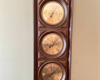 Barometer, thermometer, humidity meter