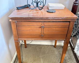 Kenmore Antique sewing machine and table, Kenmore model 52