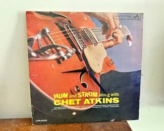 Chet Atkins records 