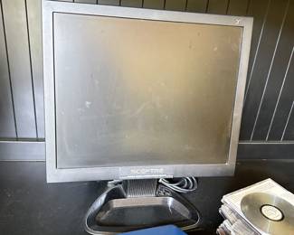Scepter flatscreen monitor 