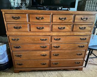 Chest of drawers
