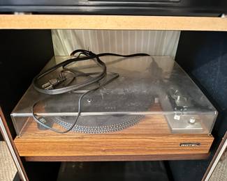 Rotel record player