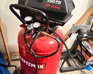 Craftsman 150 PSI 6 HP 33 Gallon Single Cylinder Air Compressor