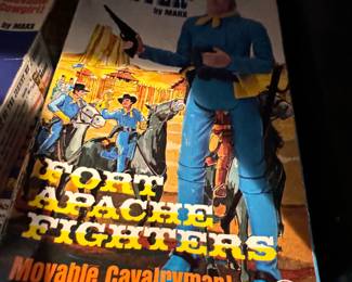 General Custer, Fort Apache Fighters, Movable Cavalrymen, Johnny West toy