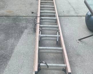 24ft Werner Fiberglass Extendable Ladder