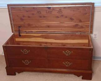 Lane Cedar Storage Bench with Pillow