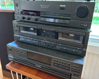 Living Room Electronics. RE25 - Technics ST-S98A $20. RE26 - Technics Amplifier SU-V96 $60. RE28 - Technics CD Changer SL-PD687 $50. (RE27 - PENDING - Technics Dual Cassette Deck RS-TR157 $40.)