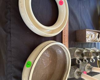 RD6 - $3 each flower ring & planter