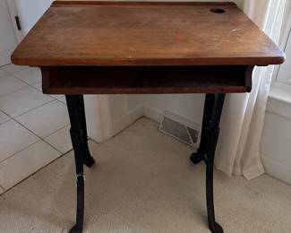 RF15 - $60. Adjustable school desk. Measures 16" deep x 24" wide x 28" tall. 