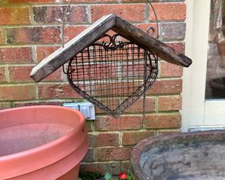 RP28 - $12 vintage Suet feeder. 