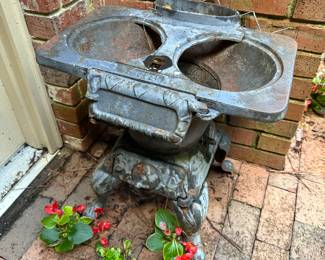 RP52 - $60. Small Cast Iron Stove No. 8. in As Is condition. 18.5" wide x 15" deep x 19" tall. 