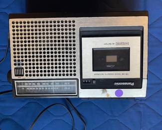 RE20 - $10 Panasonic Radio