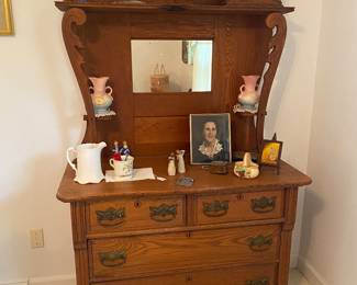 RF27 - $350 Antique Dresser / Wash Stand. Excellent Condition. Measures 19.5" deep x 43.5" wide x 68.5" tall. 