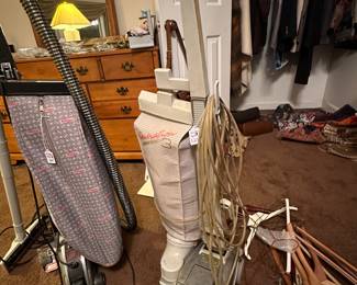 RD54 - Kirby Vacuum $60