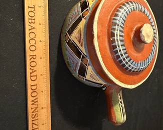 RD65 - $12 Pottery with lid