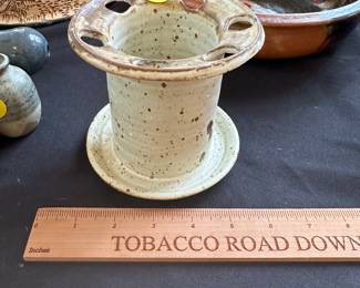 RD89 - $15 Pottery toothbrush holder. 
