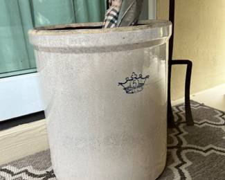 Old #5...pristine! Perfect for firewood beside the hearth~