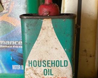 Small Sinclair Oil Can