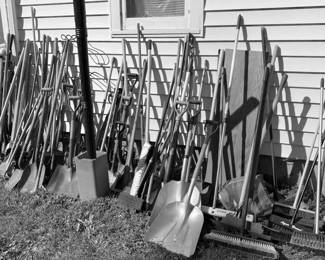 lots of Yard & Garden Tools!!!!