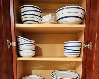 Nautica Signature Dinnerware