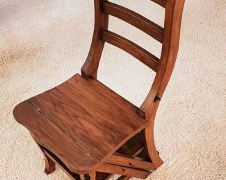 Wood Chair that converts to a step ladder