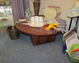 Mid-century LANE coffee table, Christopher Stuart bone china