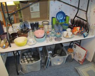 Vintage Pyrex nesting bowls, vintage McCoy mixing bowls, 19pc contemporary dinnerware, vintage 55pc Pier 1 Imports Melamine dinnerware set, Vintage glassware & bakeware, Metal bakeware