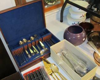 66pc Rogers vintage bamboo-styled flatware, 6pc Lauffer Holland Knives, 58pc Sola Holland Flatware set.