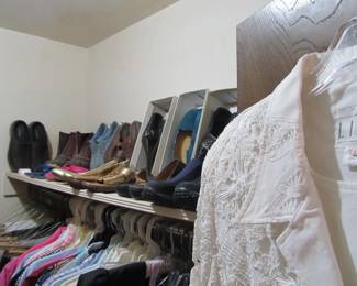 HUGE SELECTION of ladies’ fashions
-	Blouses, shirts, t-shirts, skirts, pants, jackets, outerwear, sweatshirts, jeans, shoes, sandals, purses, shawls, belts, gloves, scarves, nightwear, bras, underwear(new), socks, & more!
