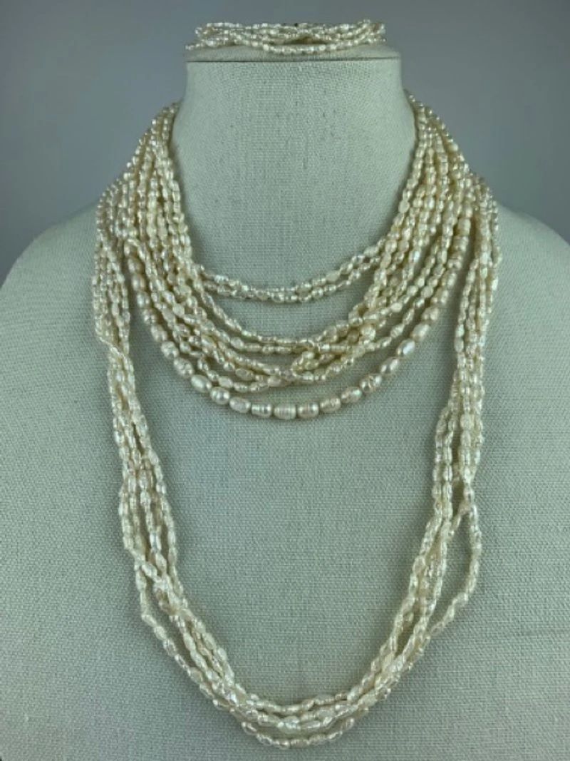 Quinn's Weekly Wednesday Auction in Falls Church, VA starts on 9/22/2023