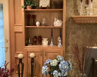 Lots of home decor items