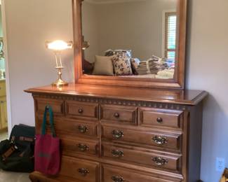 Nice dresser in perfect condition 