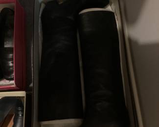 These boots would be so cute this winter!