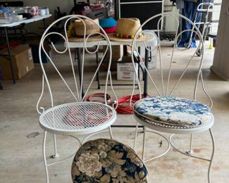 Pair of cute white metal bistro style chairs