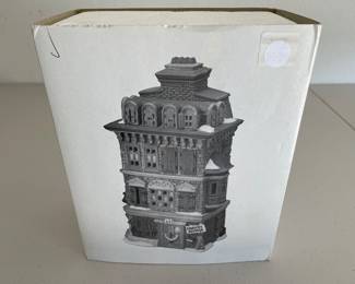 Dept 56 Dickens Village The Flat of Ebenezer Scrooge Heritage Village Collection RETIRED