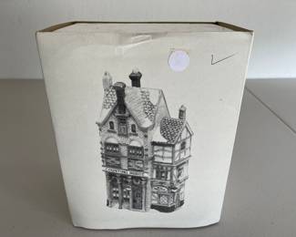 Dept 56 Dickens Village Silas Thimbleton Barrister Heritage Village Collection RETIRED