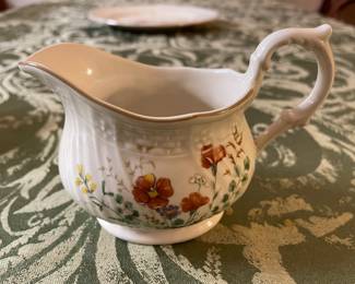 Mikasa Margaux Creamer