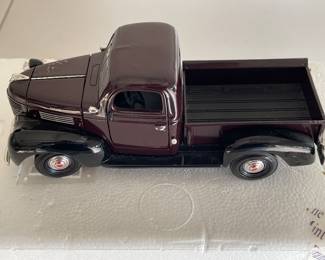 Vintage Franklin Mint 1941 Plymouth Truck 1:24 Scale Diecast